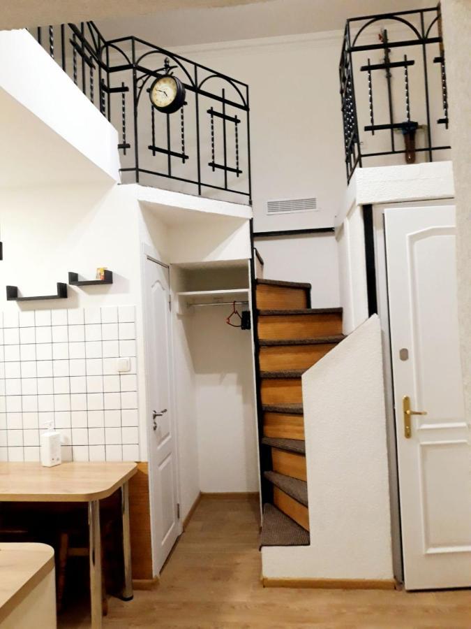 Regrand Apartment On Svobody 22 Lviv Dış mekan fotoğraf